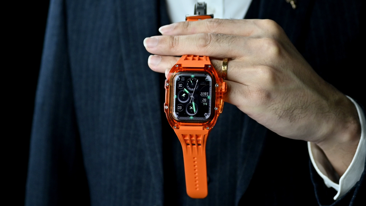 Lecouture nova galaxy 2025 watch